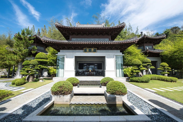 Nirvana Water-side Columbarium / 中式水上建筑灵阁 / 聚水风水骨灰位 / 马来西亚富贵山庄环境