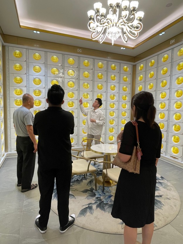 Nirvana Pre-planning Service / 陪同长辈实地考察骨灰阁 / 2026 富贵山庄优惠配套 / 室内冷气骨灰位